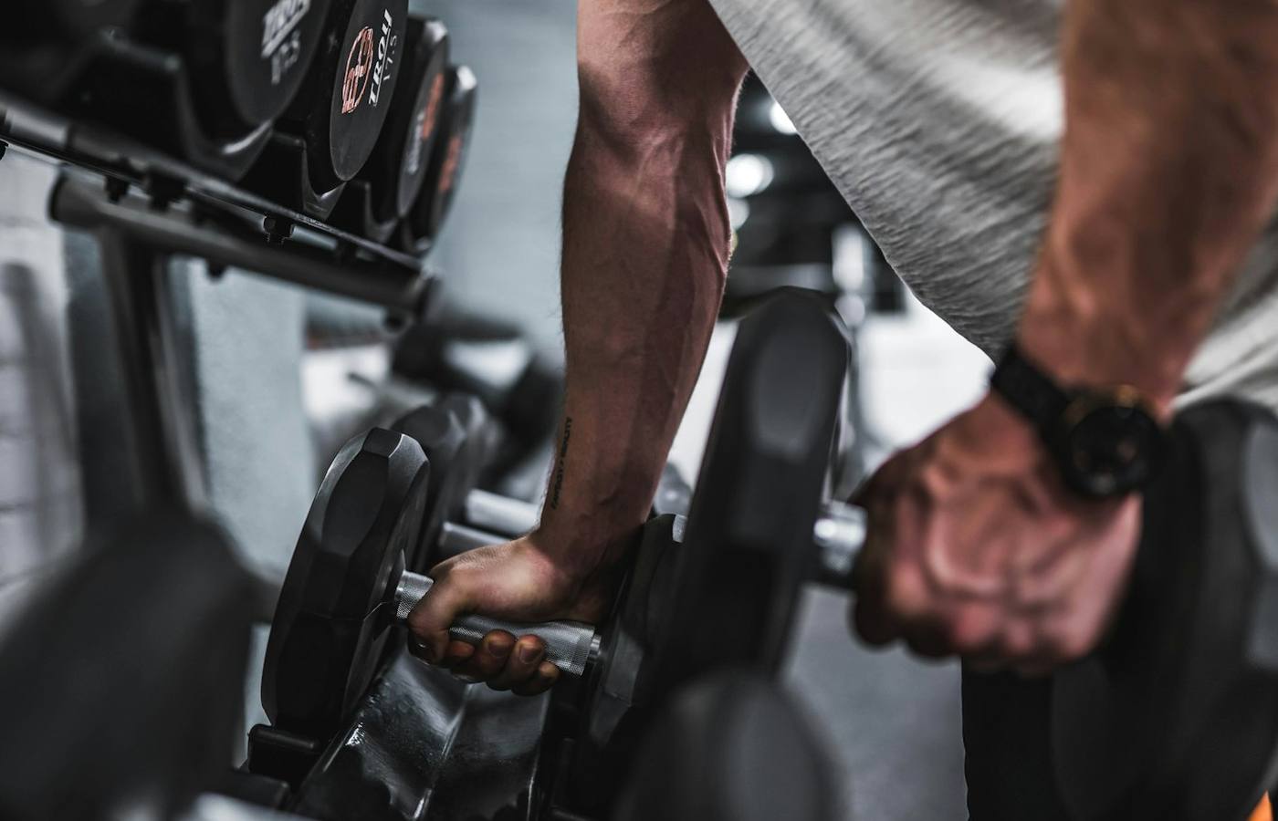 Interiér fitness centra s moderním designem